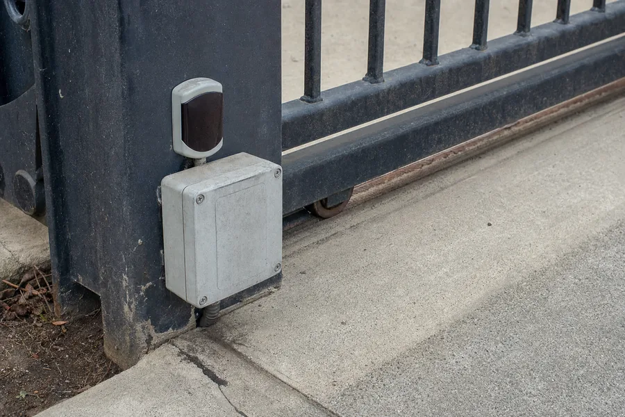 Driveway gate operator and drive hardware in Georgetown, TX